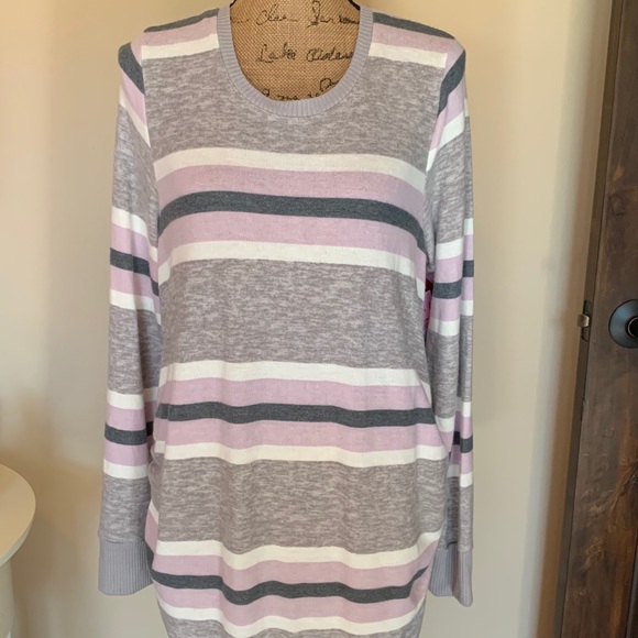 Two Beautiful Maternity Sweaters - 2X HOST PICK! Beautiful maternity sweater-New!